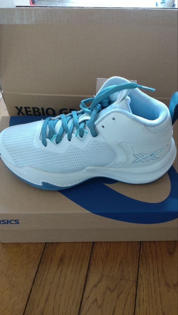 【新品未使用】ASICS NOVA SURGE 3 GS 23cm バッシュ