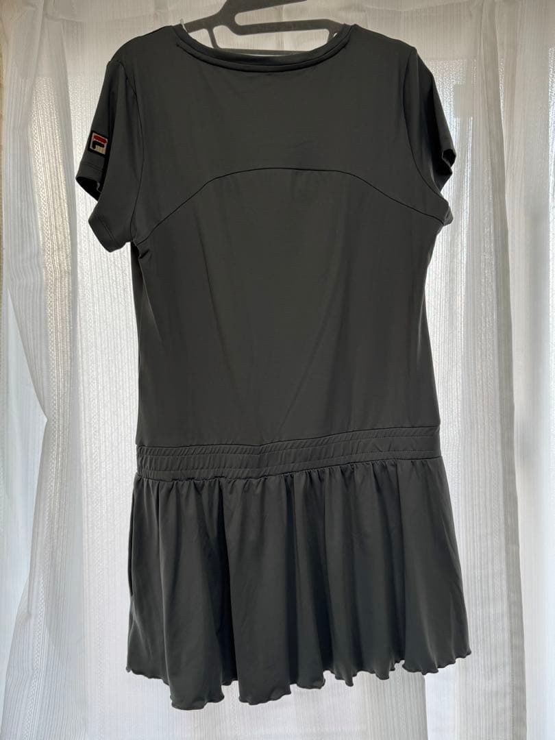 【新品未使用タグ付き】FILA テニスウェア XLサイズ グレー レディース