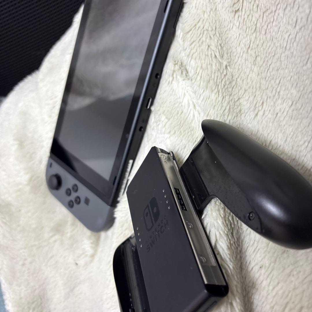 買ってすぐ使わなくなったSwitchほぼ新品 動作確認ありばら売り