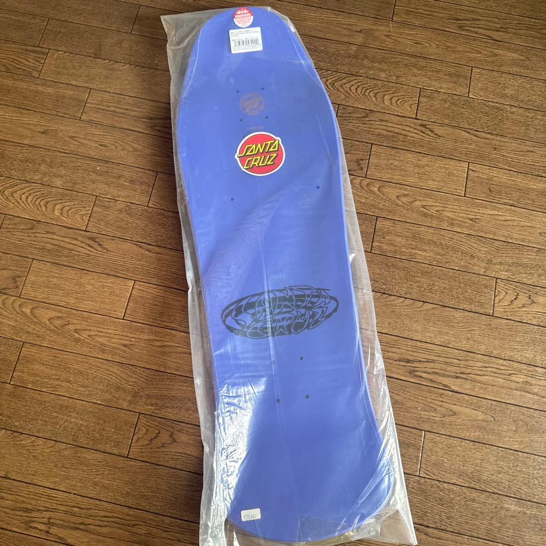 Santa Cruz スカルデザイン スケボーデッキ　10.01インチ