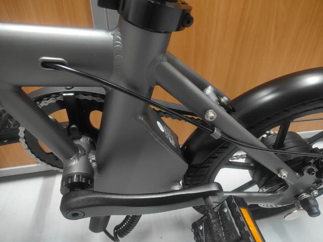 【新生活応援セール開催中！】電動アシスト自転車ERWAYA01 Liteグレー
