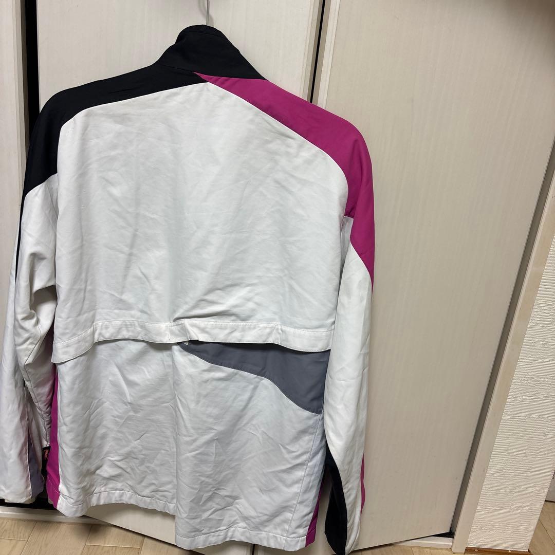 希少YONEXウィンドブレーカー