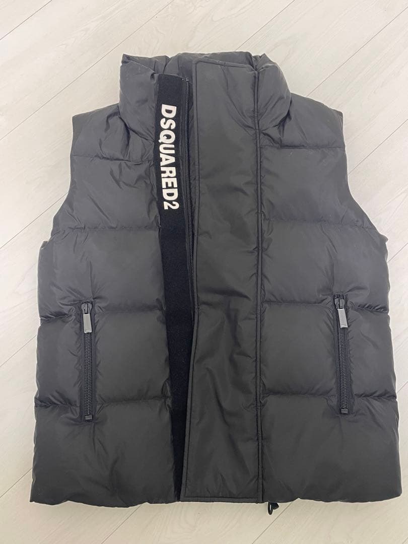 DSQUARED2 ブラック ダウンベスト 46