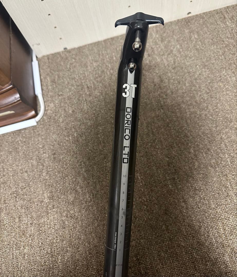 3T DORICO LTD シートポスト 31.6mm