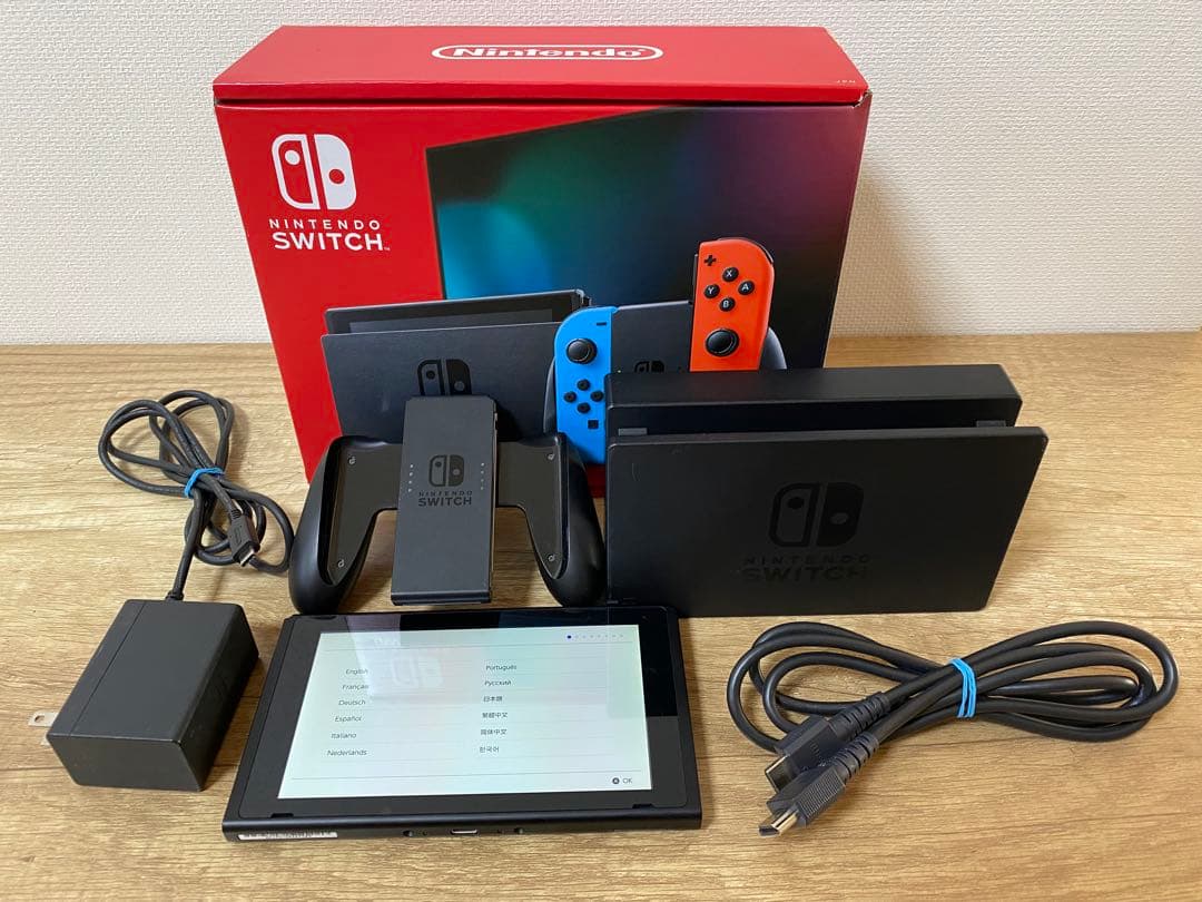 Nintendo Switch 本体　スイッチ　任天堂　強化版　新型