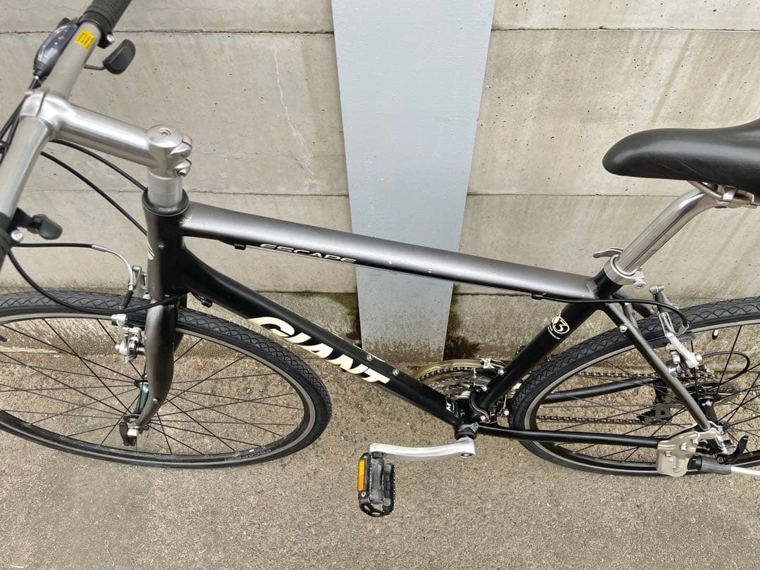 【訳あり美品】GIANT ESCAPE R3 24速　クロスバイク　CT500
