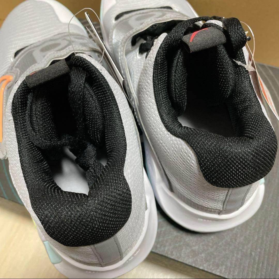 新品NIKEトレイ5XEPバッシュメンズ27cmスニーカーシューズ