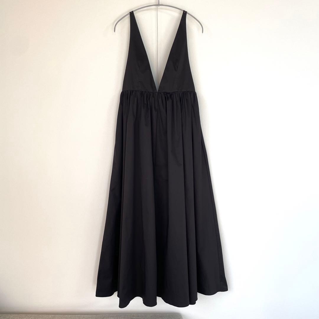 ☆超美品☆DOUDOUドゥドゥ　深Vタンクボリュームワンピース　ブラックFree