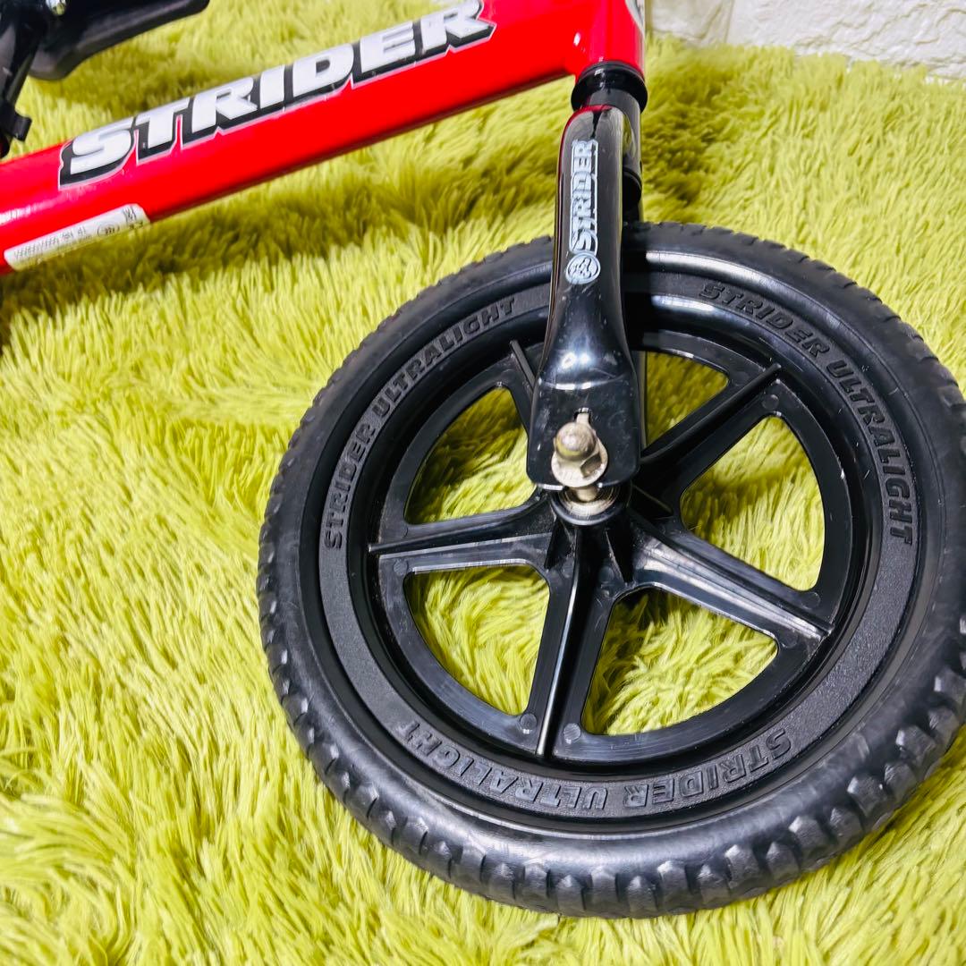 ストライダー STRIDER 12インチ レッド キックバイク　スポーツモデル