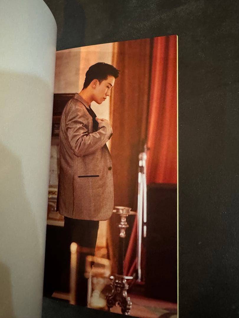 THE GREAT SEUNGRI スンリ　VI BIGBANG 写真集