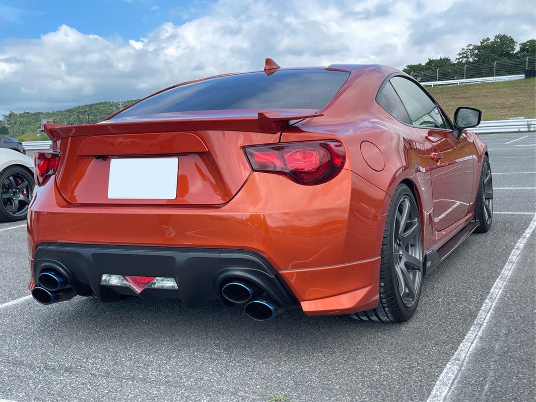 ブ*ン様 86 zn6 TOM’Sテールランプ 訳あり