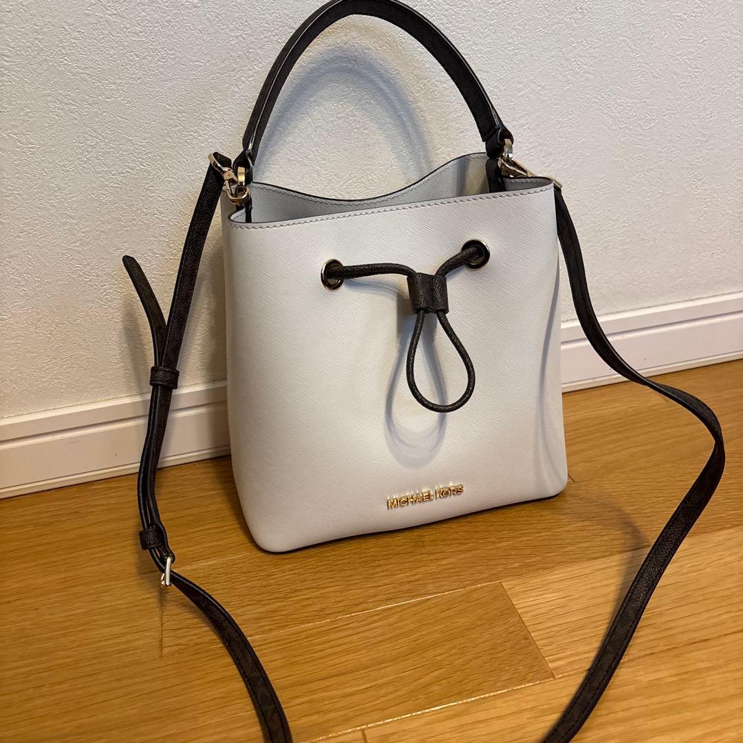 MICHAEL KORS ホワイト ハンドバッグ