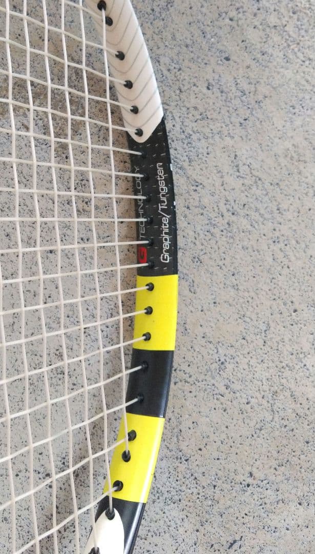 【Babolat】 Aero Pro 　バボラエアロプロ　テニスラケット　硬式