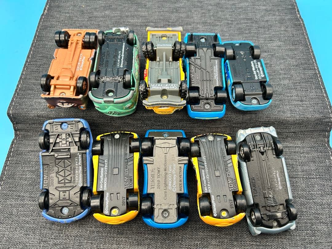 Y*i様 ★カーズトミカ　10台　まとめ売り　バラ売り不可　絶版　廃盤
