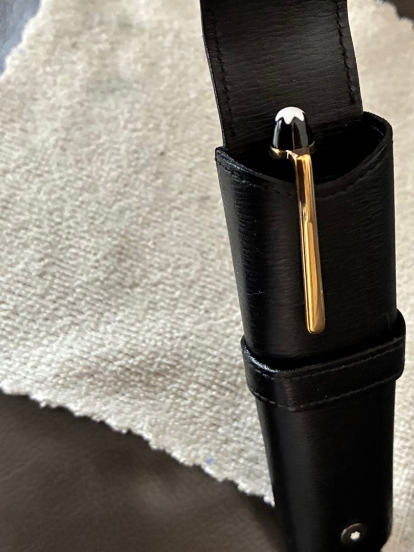 ◾️極美品◾️MONT BLANC モンブラン◾️ 黒革製◾️1 本／2本差し◾️