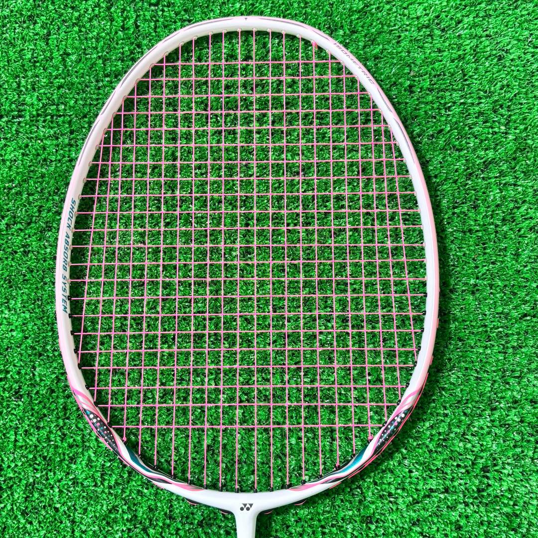 YONEX NANORAY250 ヨネックス ナノレイ250ラケット 4UG5