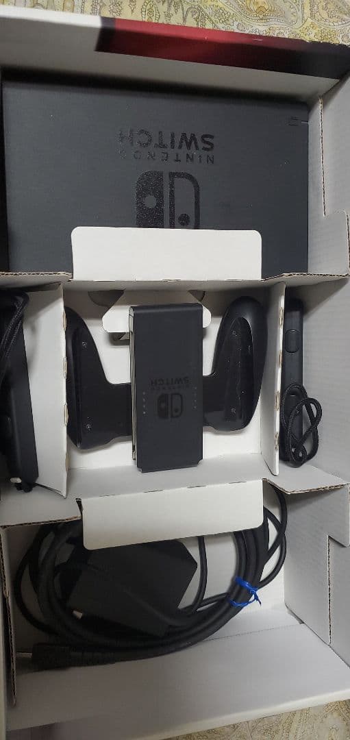 Nintendo Switch 青/オレンジ Joy-Con付き　本体欠品