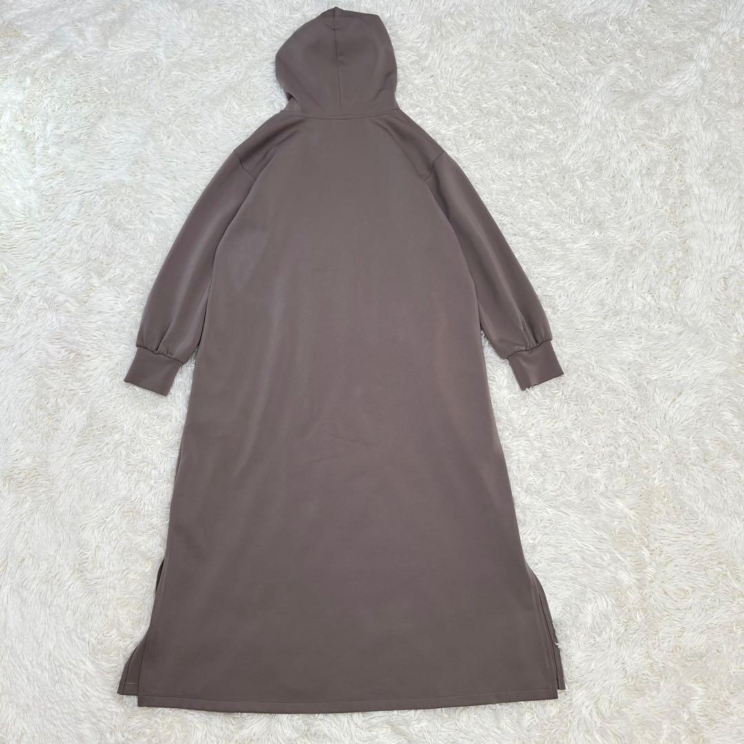 ブルーレーベルクレストブリッジ　ダンボールジャージーパーカーワンピース　Mサイズ