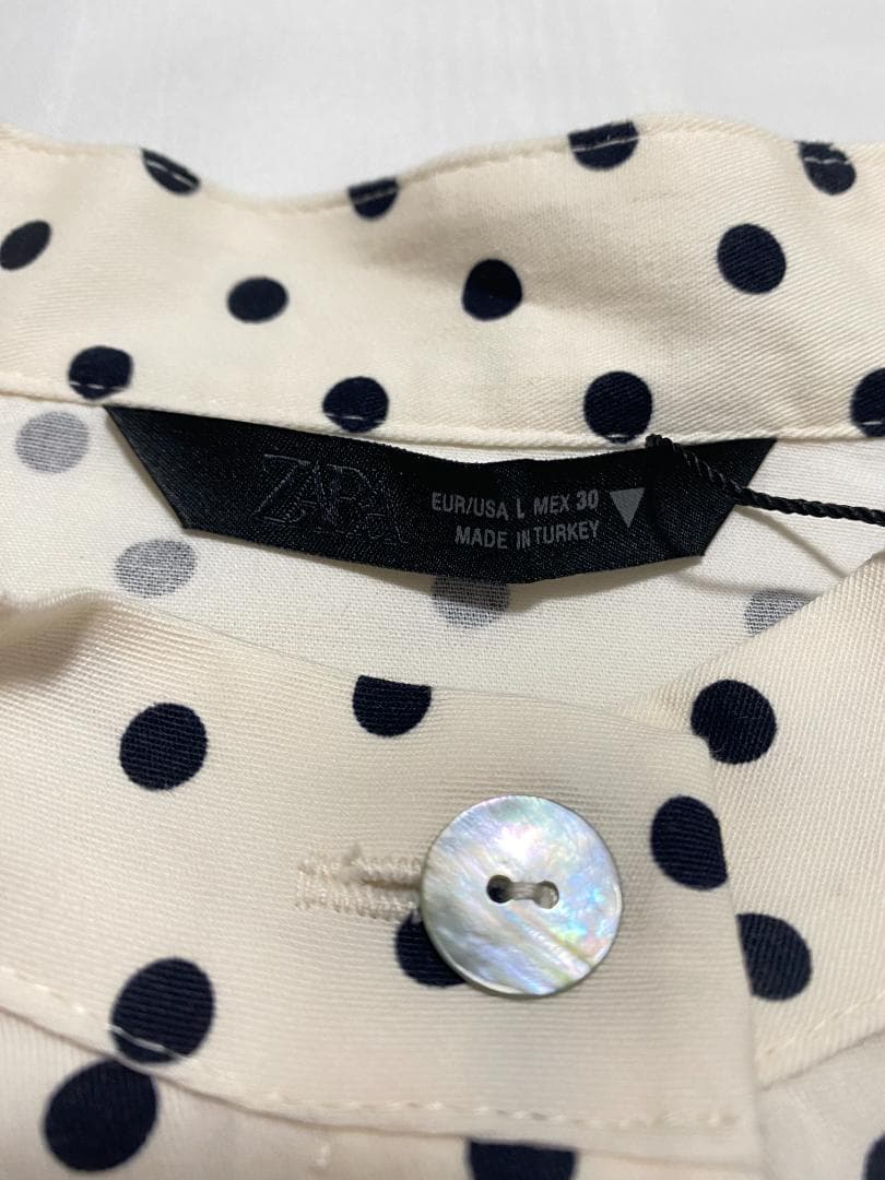 新品‼ ZARA ドット柄シャツジャケット 水玉 白色 黒色 L