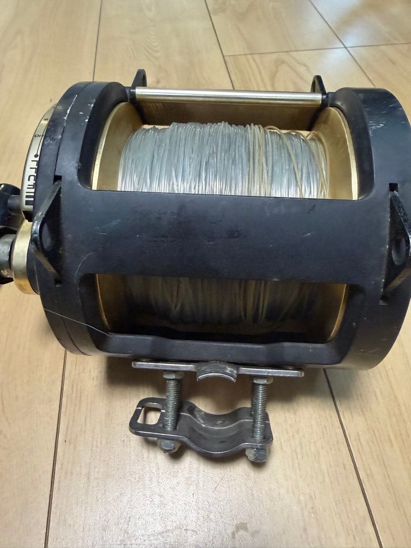 TRITON TROLLING SERIES 80W 両軸リール