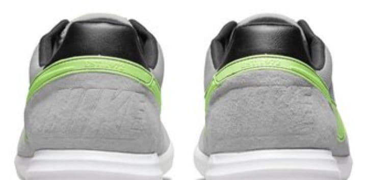 NIKE プレミア サラ きのこ