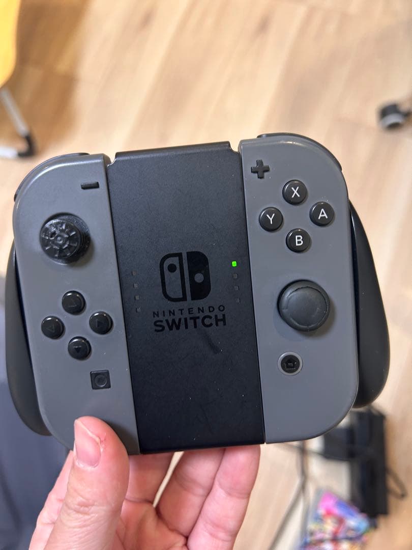 Nintendo Switch 本体 + ゲーム3本 + Joy-Con