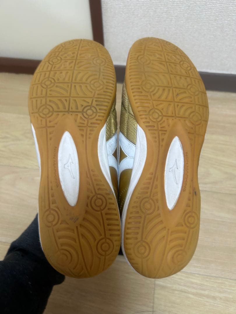 モレリア UL トレーニングシューズ　フットサルシューズ　ゴールド