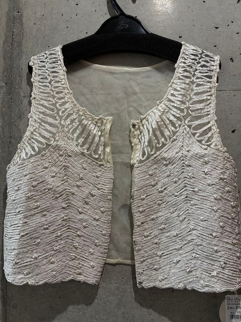 ☆刺繍ベスト　ample ヤマダヤ