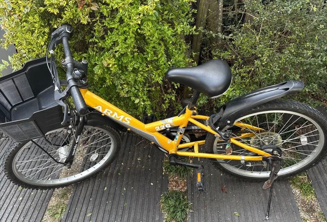 【福岡市に引取り可能な方】　子供用22インチ自転車