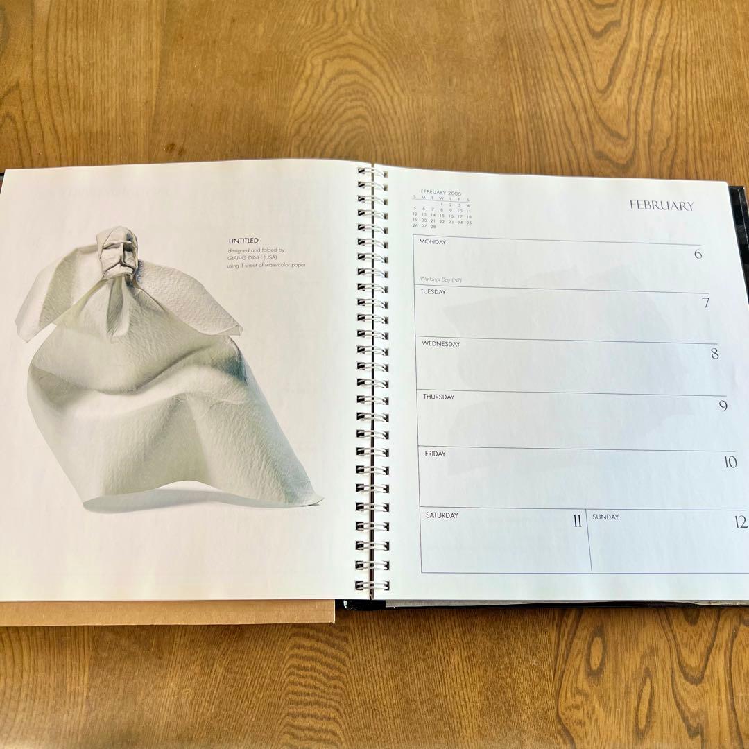 ORIGAMI 2006 Calendar 折り紙写真集　折り紙キット付　洋書