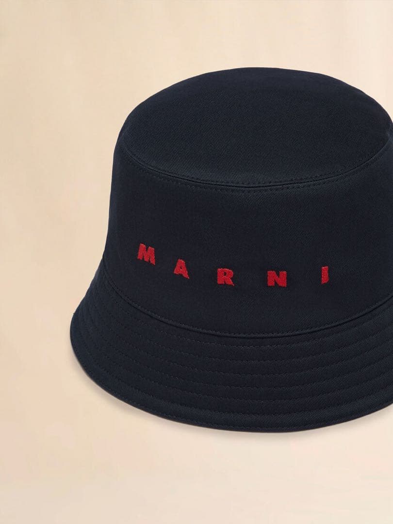 MARNI ブラック 刺しゅうロゴ入り オーガニックギャバジン製バケットハット