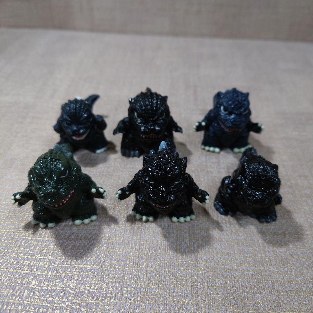 ゴジラ　ＳＤフィギュア　33体セット