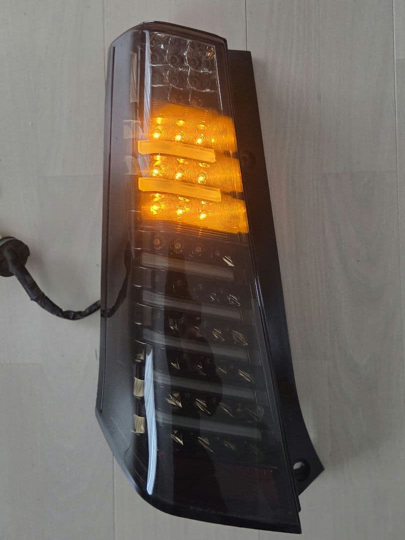 ワゴンRスティングレーMH23S　ヴァレンティ LED テールライト