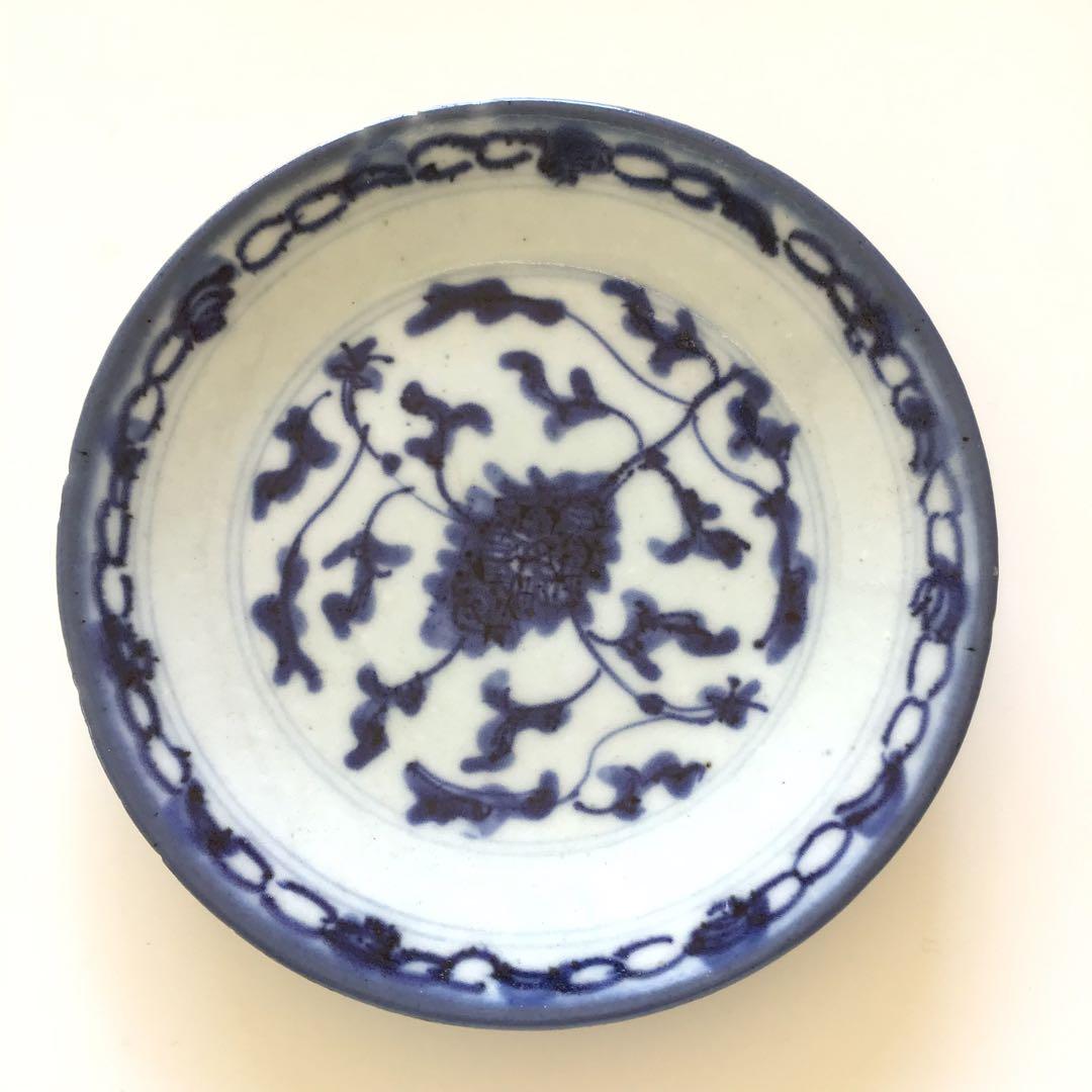 中国 清朝？ 骨董 磁器 染付皿2枚セット 約15cm / 手き描青花唐草文
