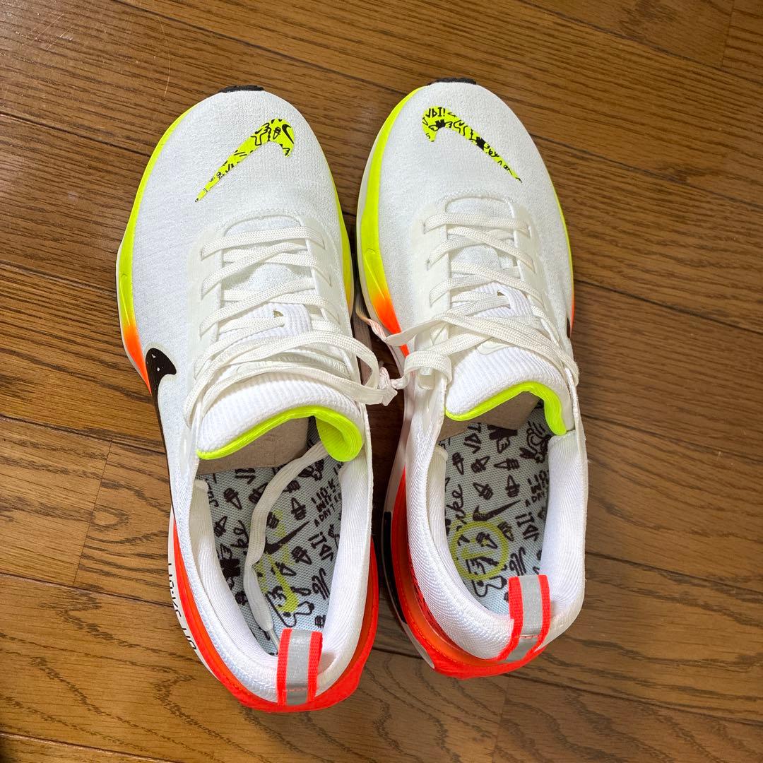 NIKE ランニングシューズ ホワイト/ネオン