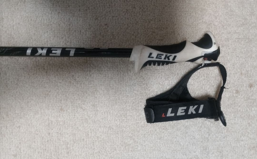VOLKL SW フォルクル スキー ・レキのストックつき