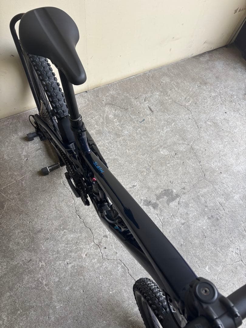 Trek Slash 8 Gen6 M/Lサイズ