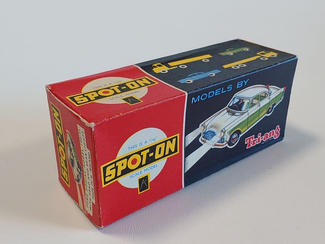 ミニカー SPOT - ON FORD ZODIAC with light