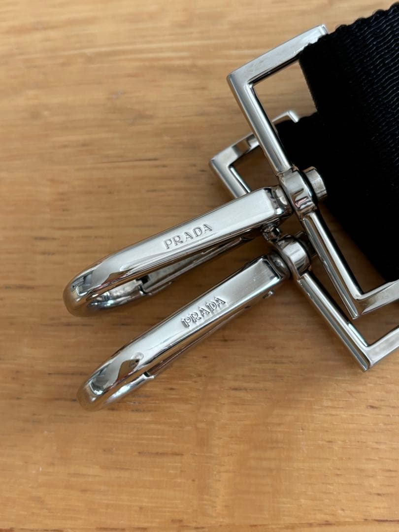 PRADA ブラック ショルダーストラップ
