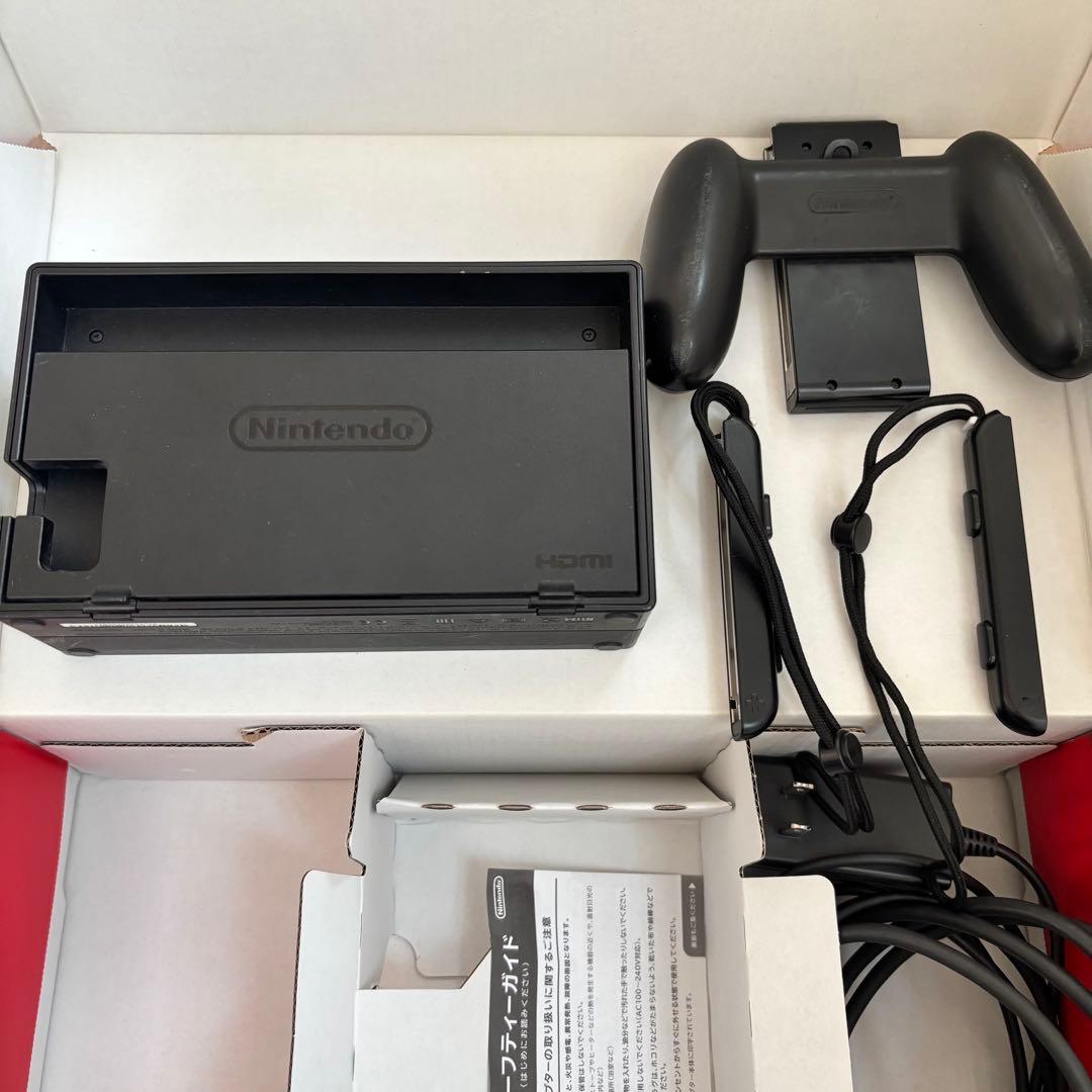 Nintendo Switch 本体 青/赤 Joy-Con付き　箱あり