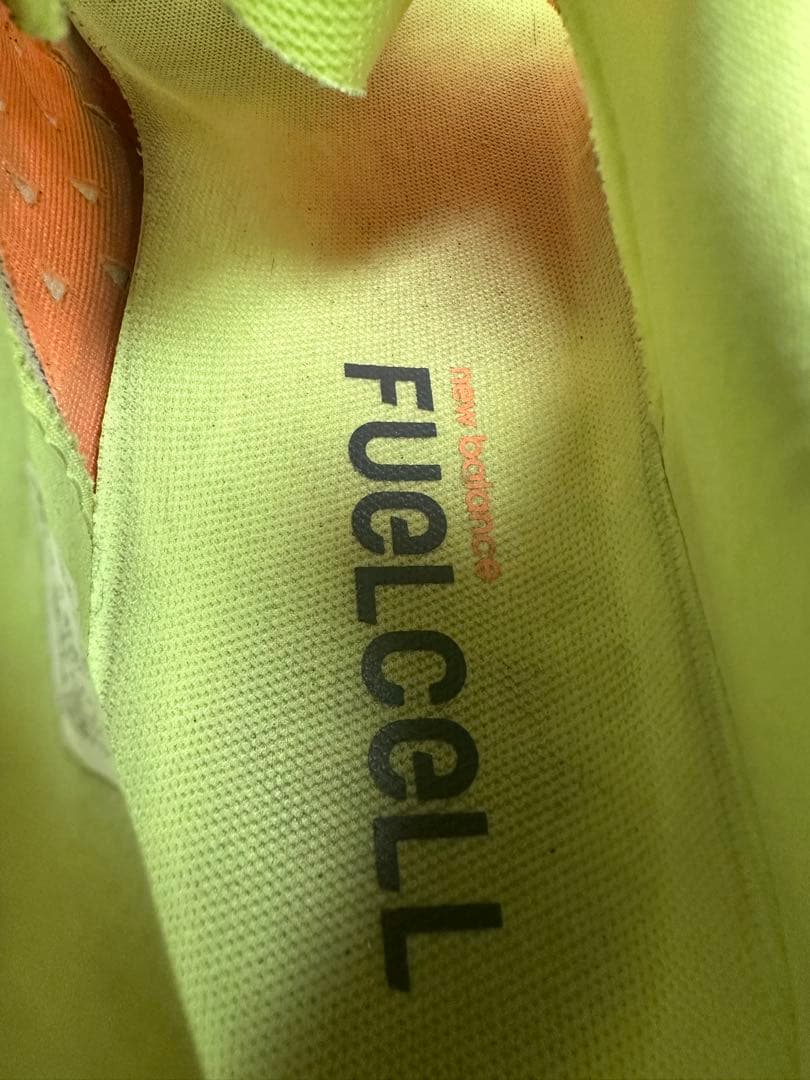 New Balance 陸上シューズFuelCell Pvlse v1 25.5