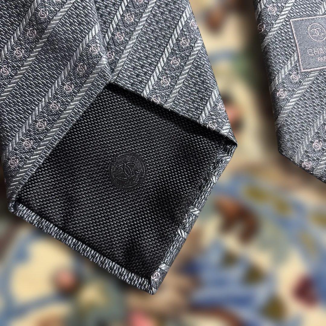 CHANEL グレー ストライプ ネクタイ 新品
