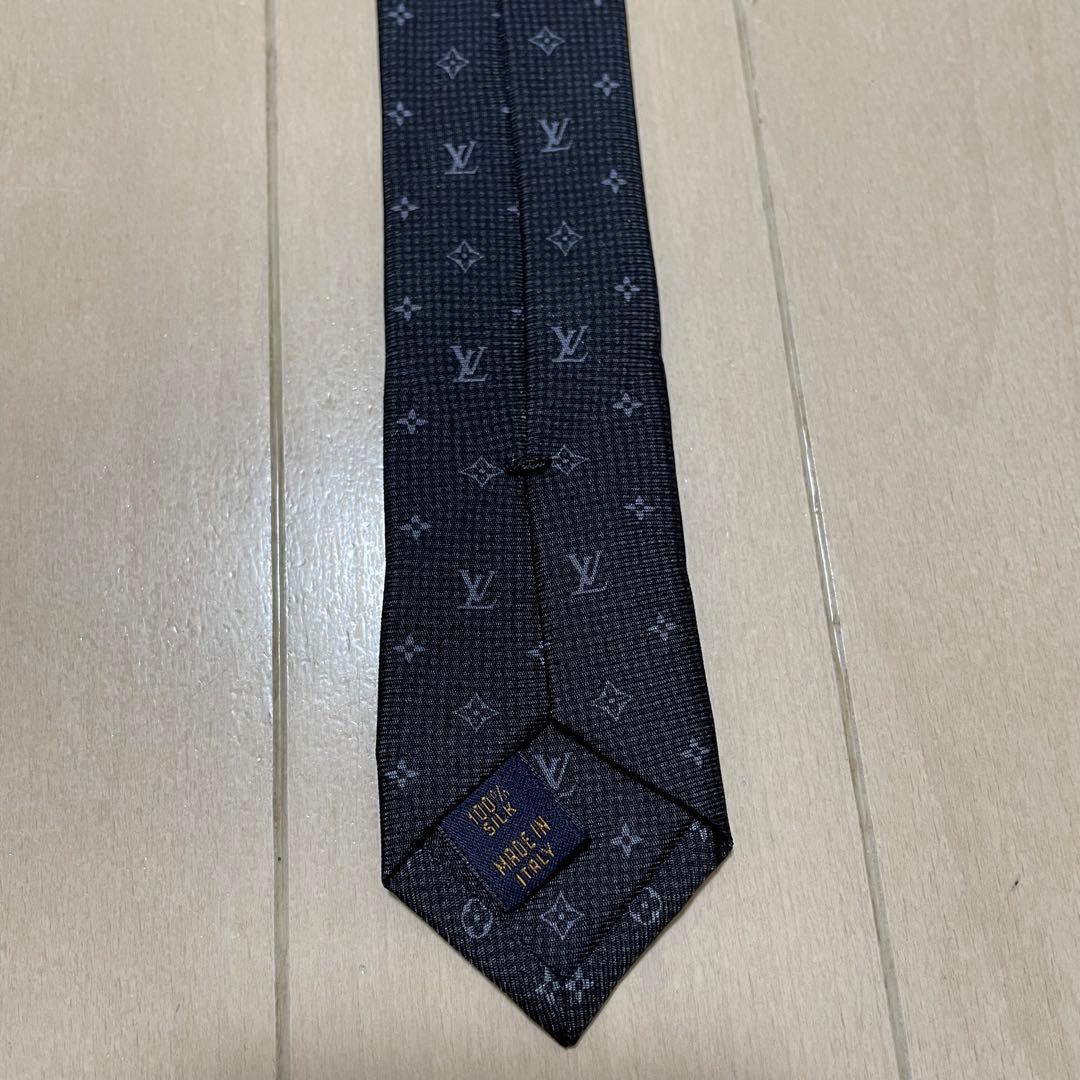 【美品】LOUIS VUITTON ルイヴィトン ネクタイ LV シルク ロゴ