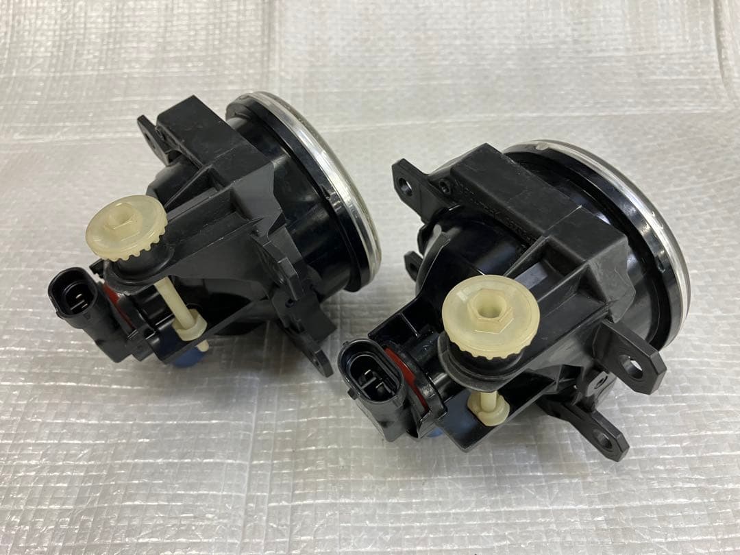 ♦︎ダイハツ★タントカスタムLA600S★純正フォグランプ★良品★