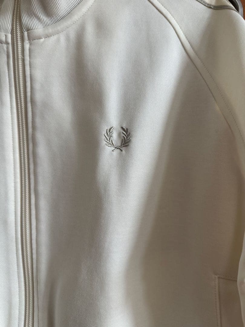 FRED PERRY BEAMS 別注　トラックジャケット　ホワイト