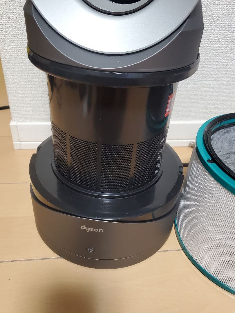 本日限定値下げ2024年Dyson ダイソン HOT+CooL HP00美品