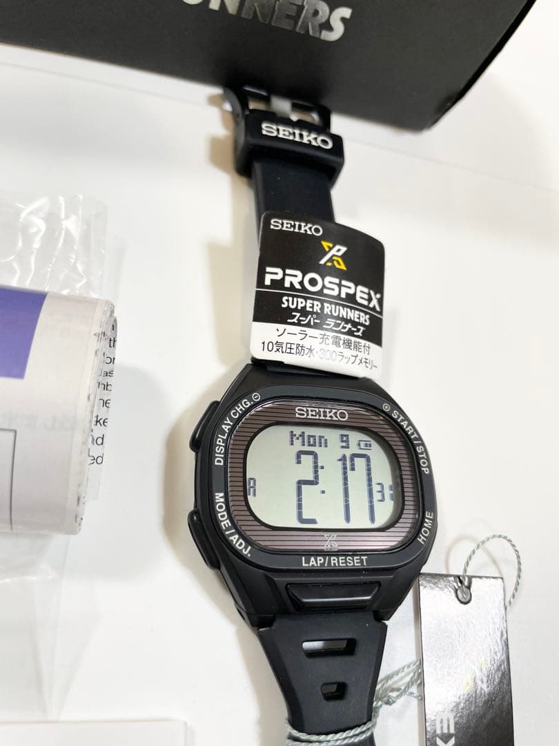 プロスペックス Super Runners ソーラー 発光 薄型ランナーズ