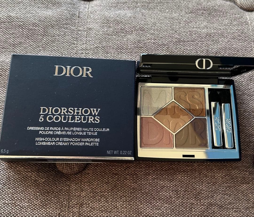 Dior アイシャドウ　ディオールショウ サンククルール664