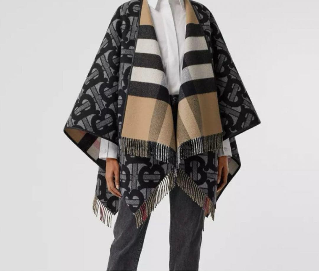 Burberryモノグラム ウールカシミア ジャカードケープ