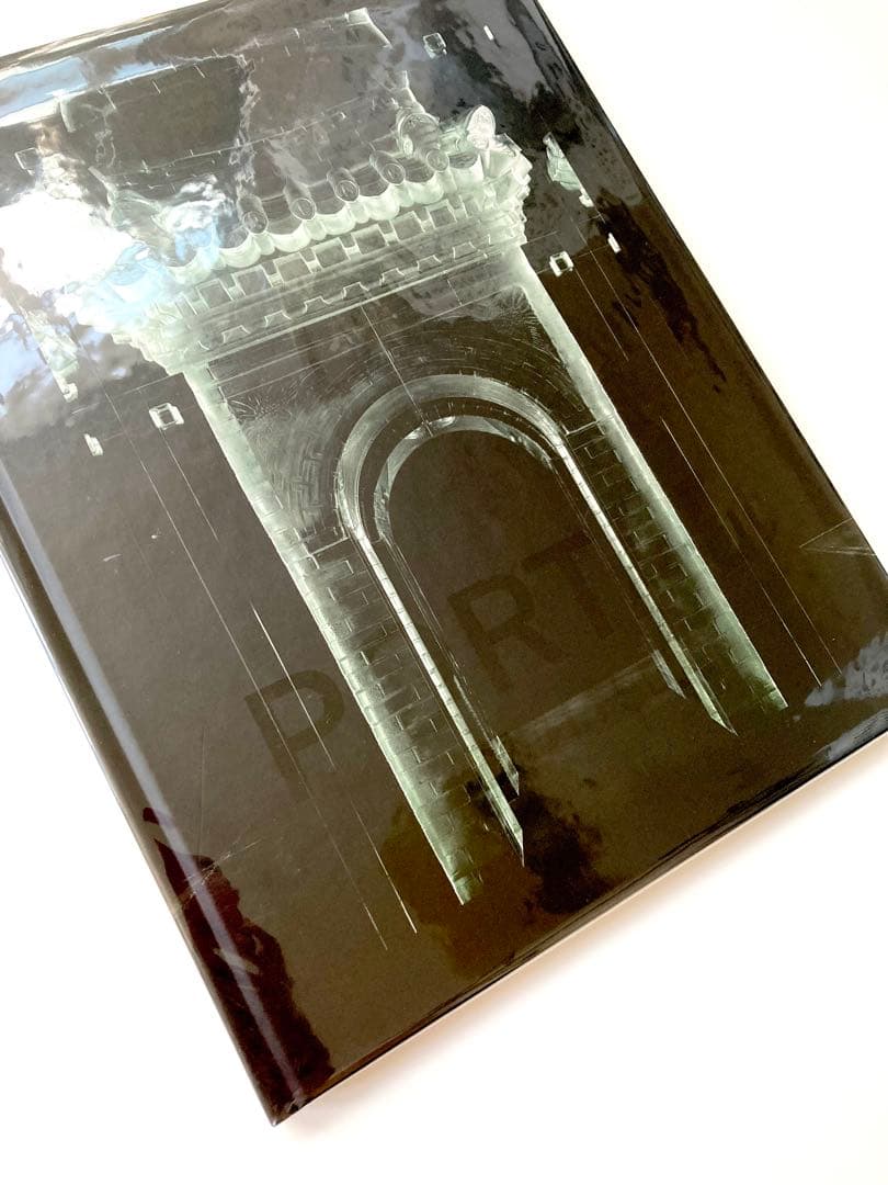 ス・ドホ　Do Ho Suh「PORTAL」韓国現代アート　透明アクリル彫刻